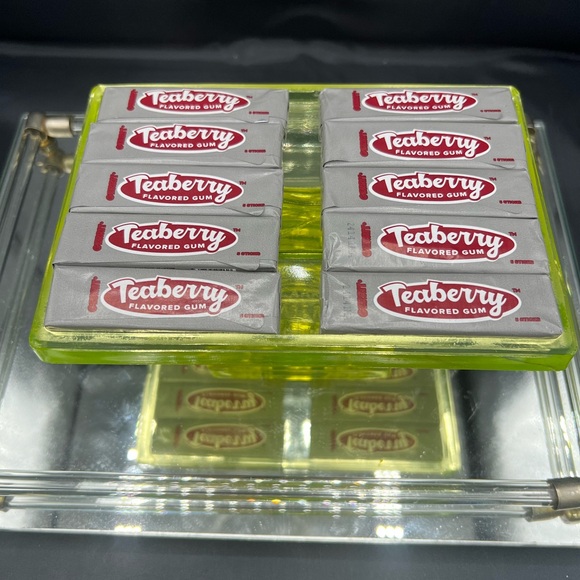 Uranium Clark's Teaberry Gum display Rare Great Shape - Picture 2 of 9